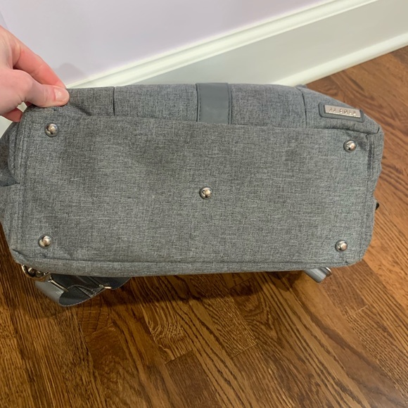 J J Cole Gray Diaper Bag/Backpack with Shoulder Strap - Picture 2 of 11